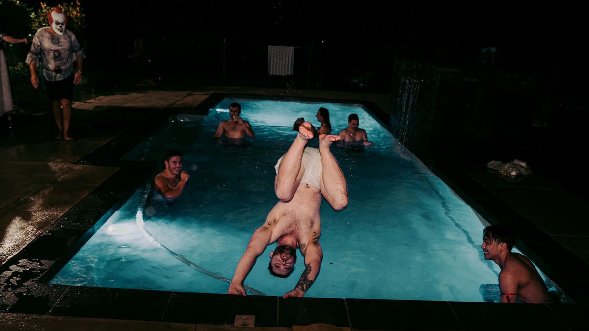 Wild party photos see teenager crowned Australasia’s top emerging photographer
