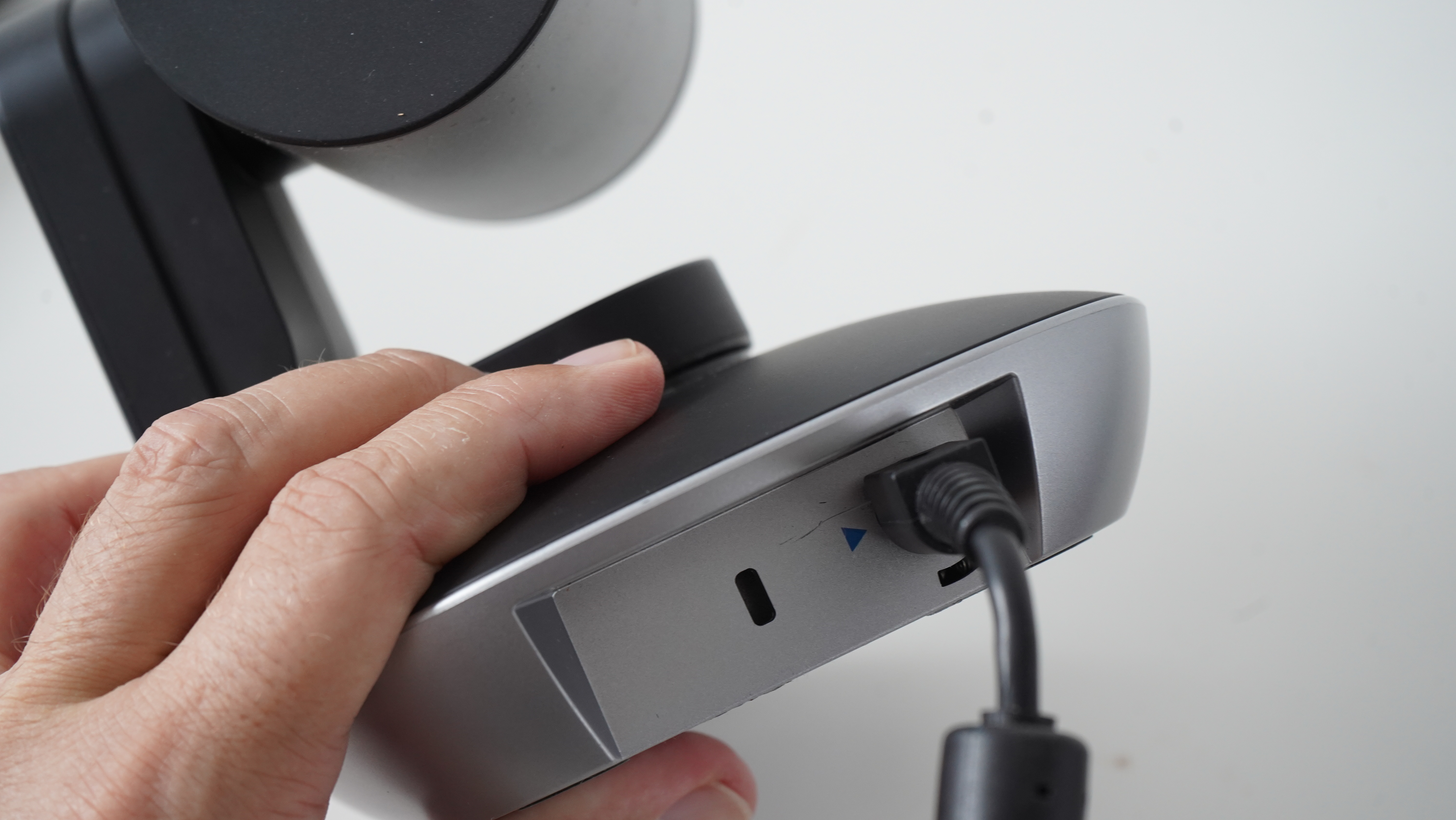 Logitech PTZ Pro 2 rear port
