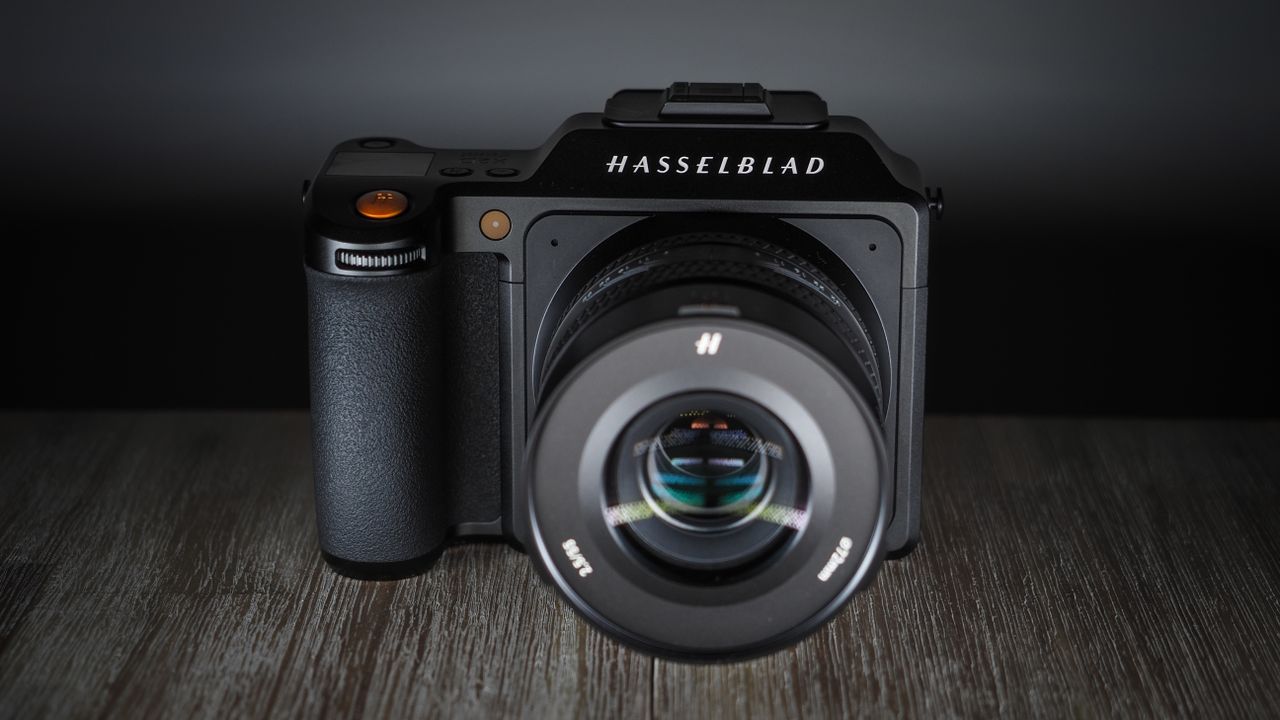 Hasselblad X2D with Hasselblad XCD 2,5/55V