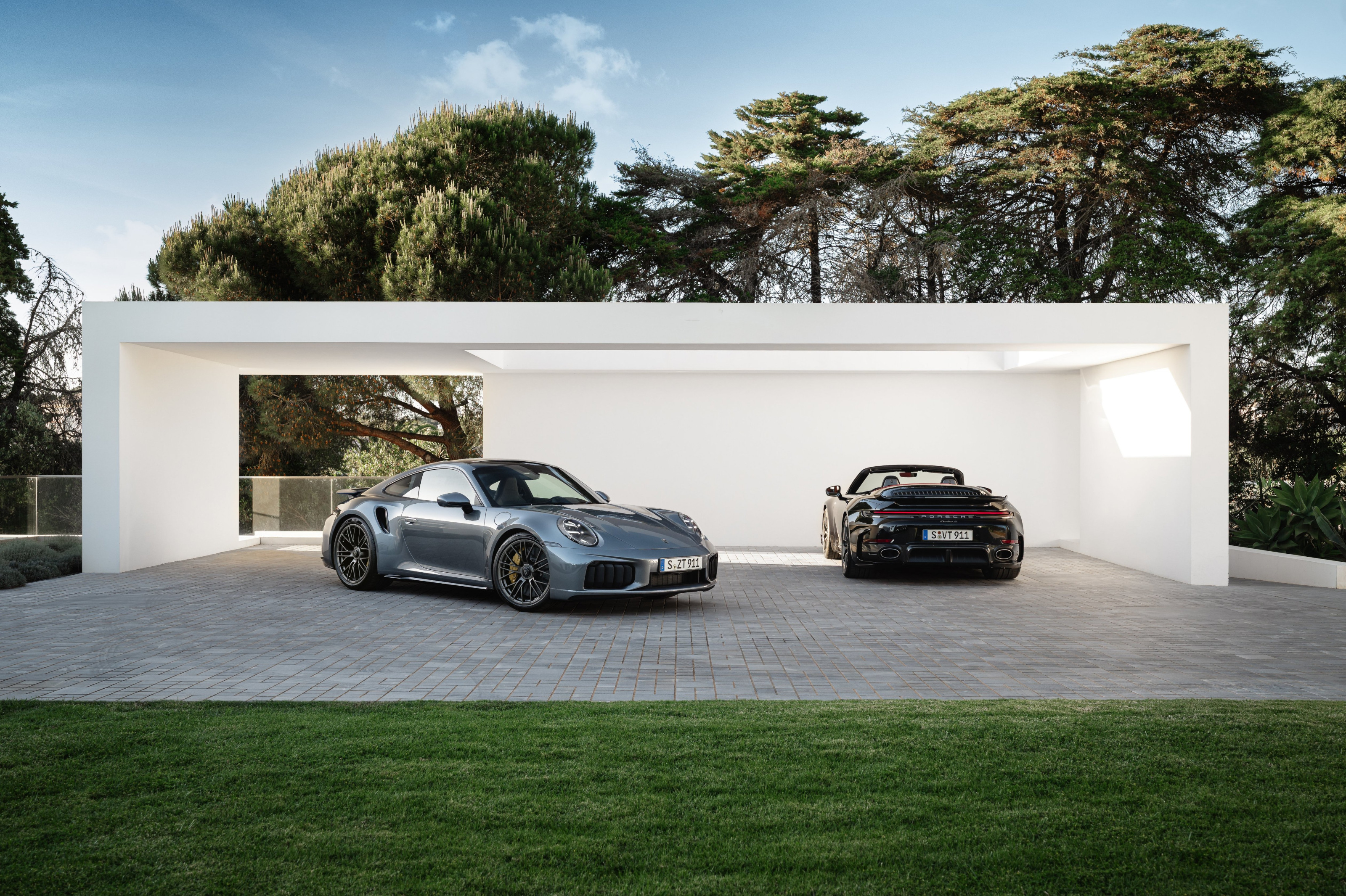 Porsche 911 Turbo S, coupe and cabriolet