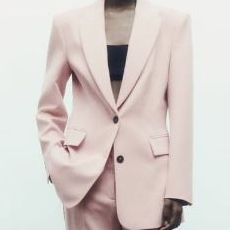 Fitted pink blazer