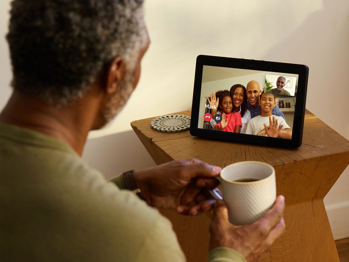 This Alexa feature makes video calls on Echo Show so much better — how it  works