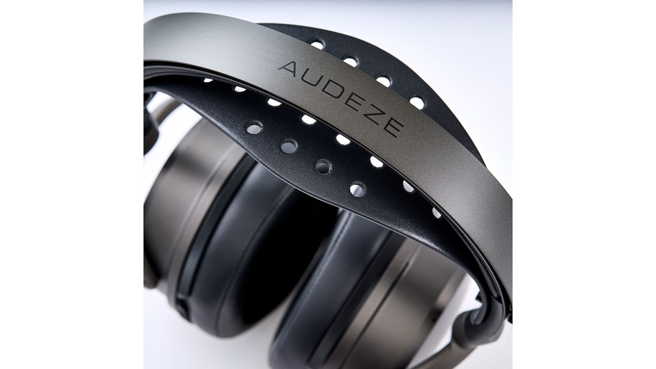 The Audeze Maxwell from different angles.