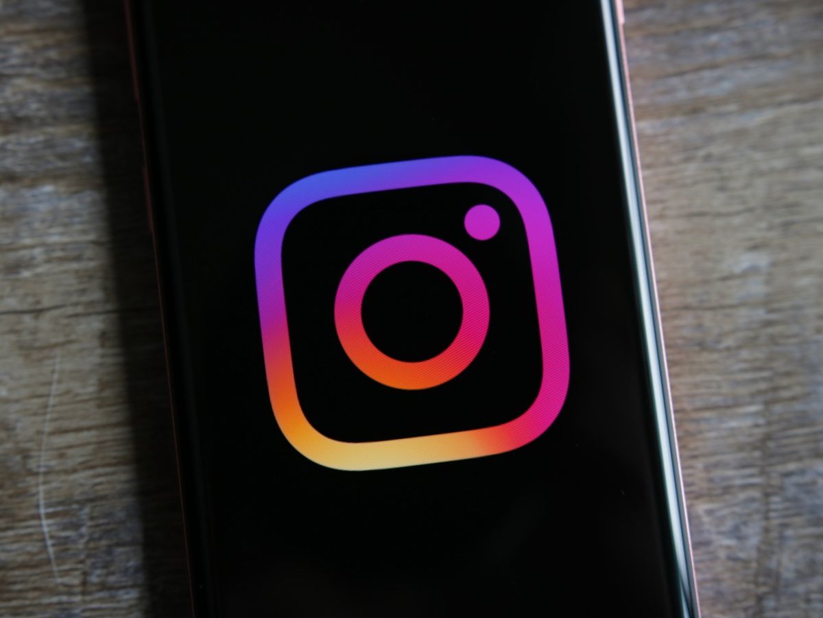 Instagram logo on a Galaxy S10