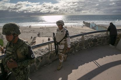 Mexican soliders at U.S. border