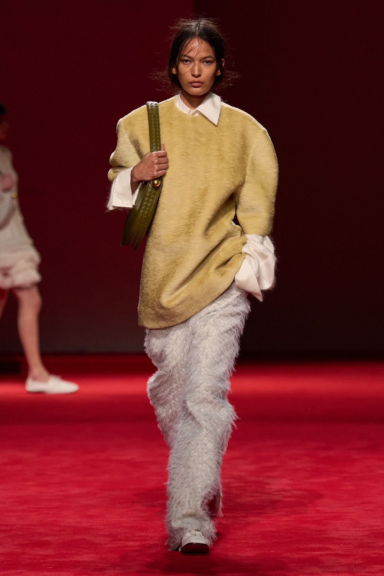 models on the Bottega Veneta Fall 2026 fashion show runway