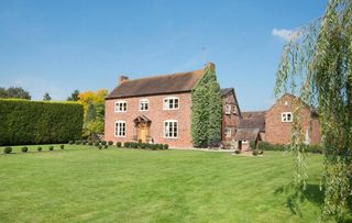 properties for sale near national hunt racecourses