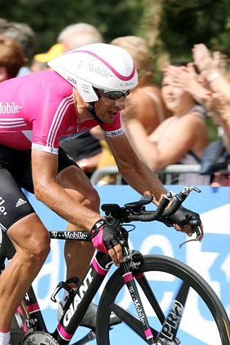 Serguei Gonchar (T-Mobile) en route to victory!