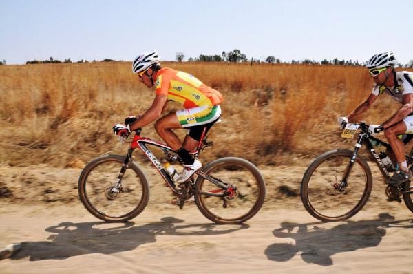 Kevin Evans and David George duel it out for the win