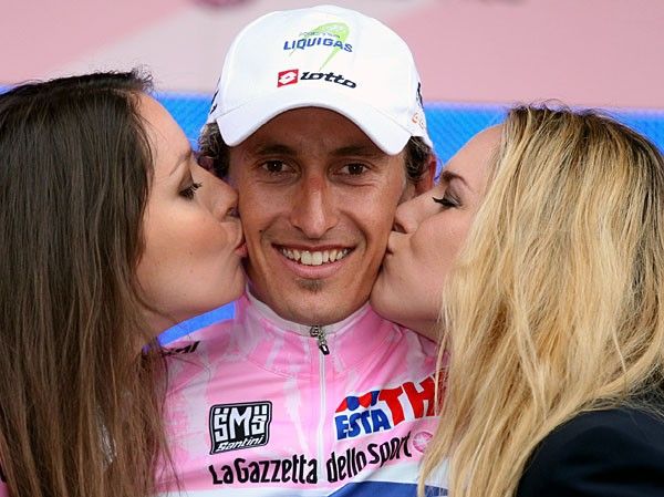 Pellizotti gets the pink kiss.