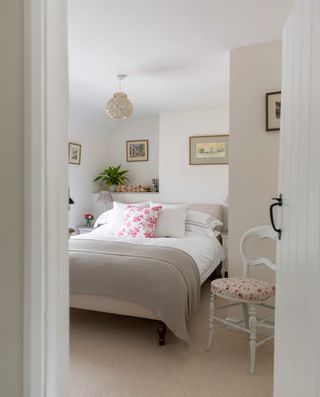 vintage bedroom with a pastel colour scheme