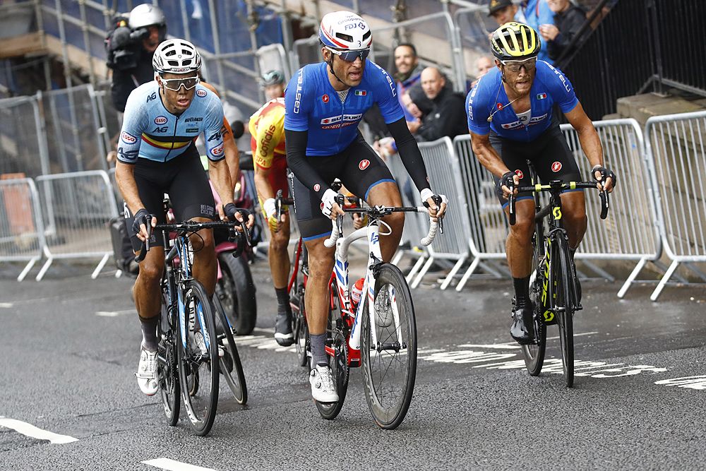 The breakaway of Matteo Trentin (Italy), Wout Van Aert (Belgium), Matthieu van der Poel (Netherlands), Davide Cimolai (Italy), Jesus Herrada (Spain) and Xandro Meurisse (Belgium).