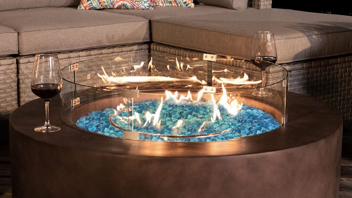 Round outdoor store propane fire pit