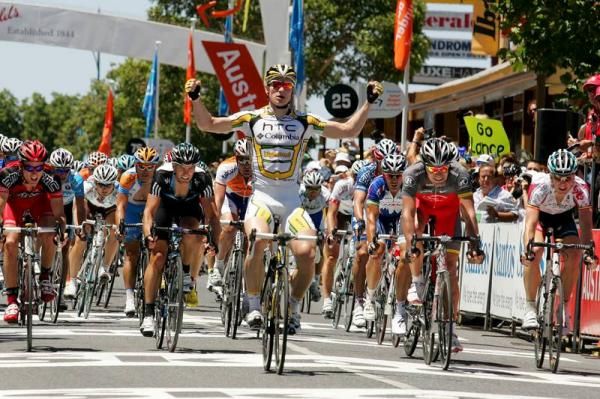 Andr&eacute; Greipel (HTC-Columbia) takes an easy win, starting the same way as last year.