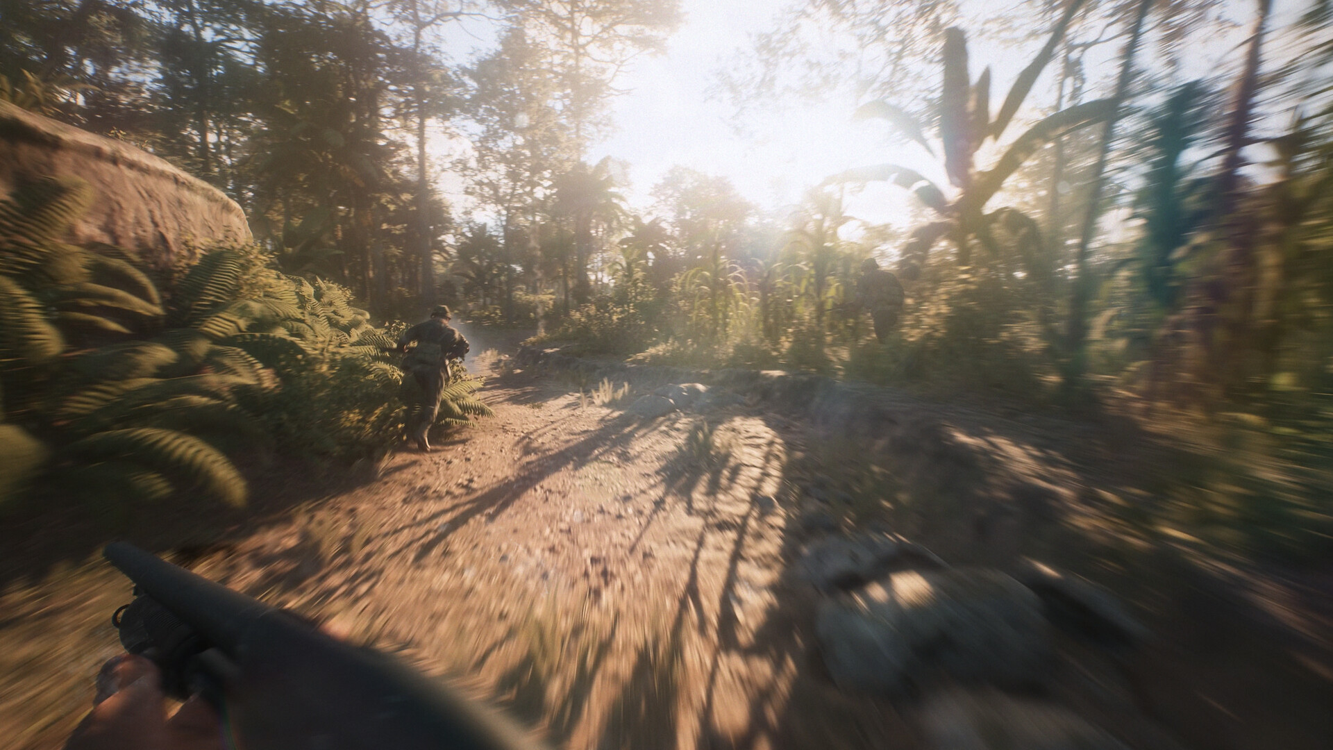Hell Let Loose: Vietnam gameplay showing someone run through the jungle in first-person