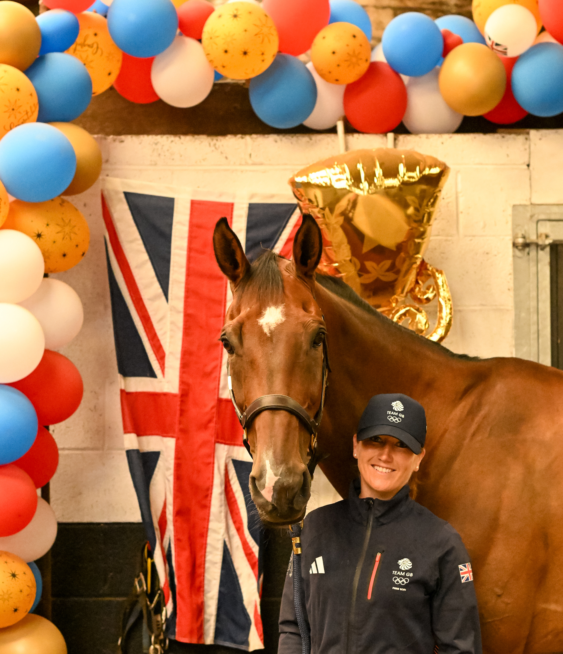 Laura Collett and London 52 celebrate their Olympic success