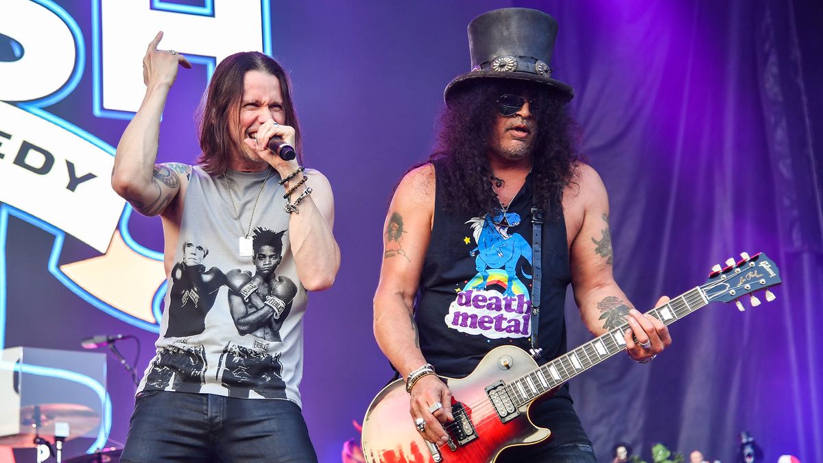 [L-R] Myles Kennedy and Slash