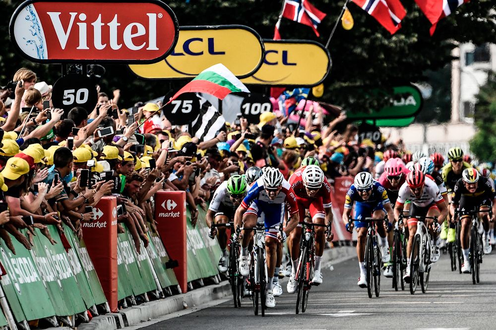 Sprinters bear down on the line during stage 18 at the Tour de France