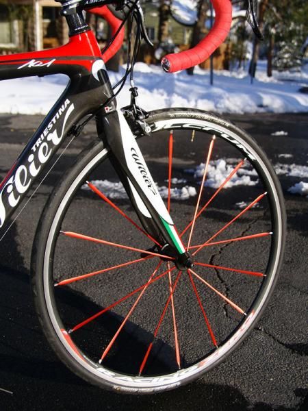 Our Cento Uno tester could lose some weight by swapping to tubulars but the Fulcrum Racing Zero clinchers provide a solid feel that's tough to pass up