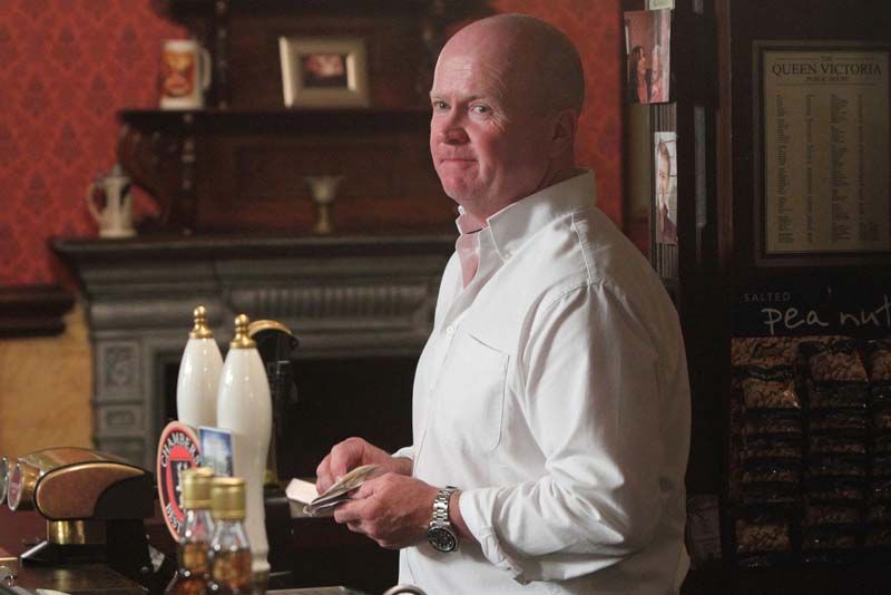 The real Phil Mitchell returns!