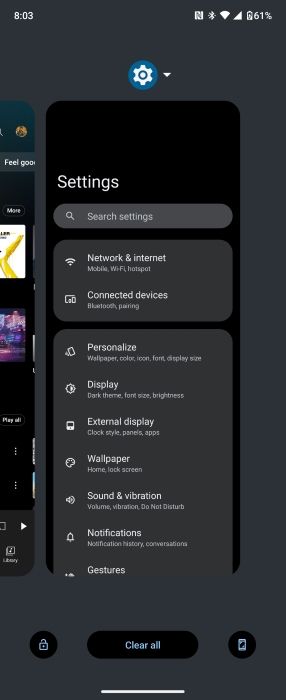 Motorola Razr Plus recent apps view