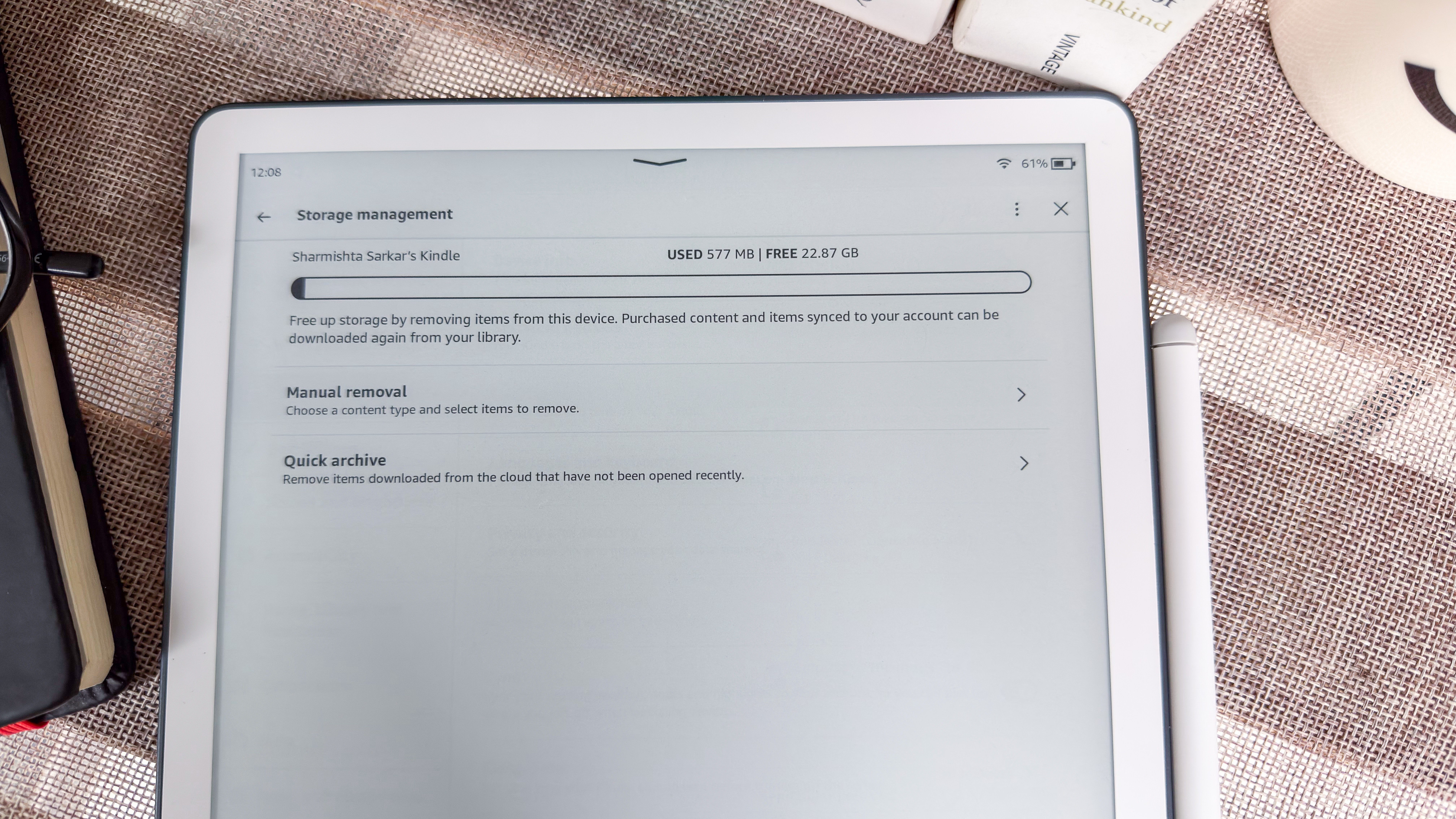 Storage settings on the 3rd generation Kindle Scribe