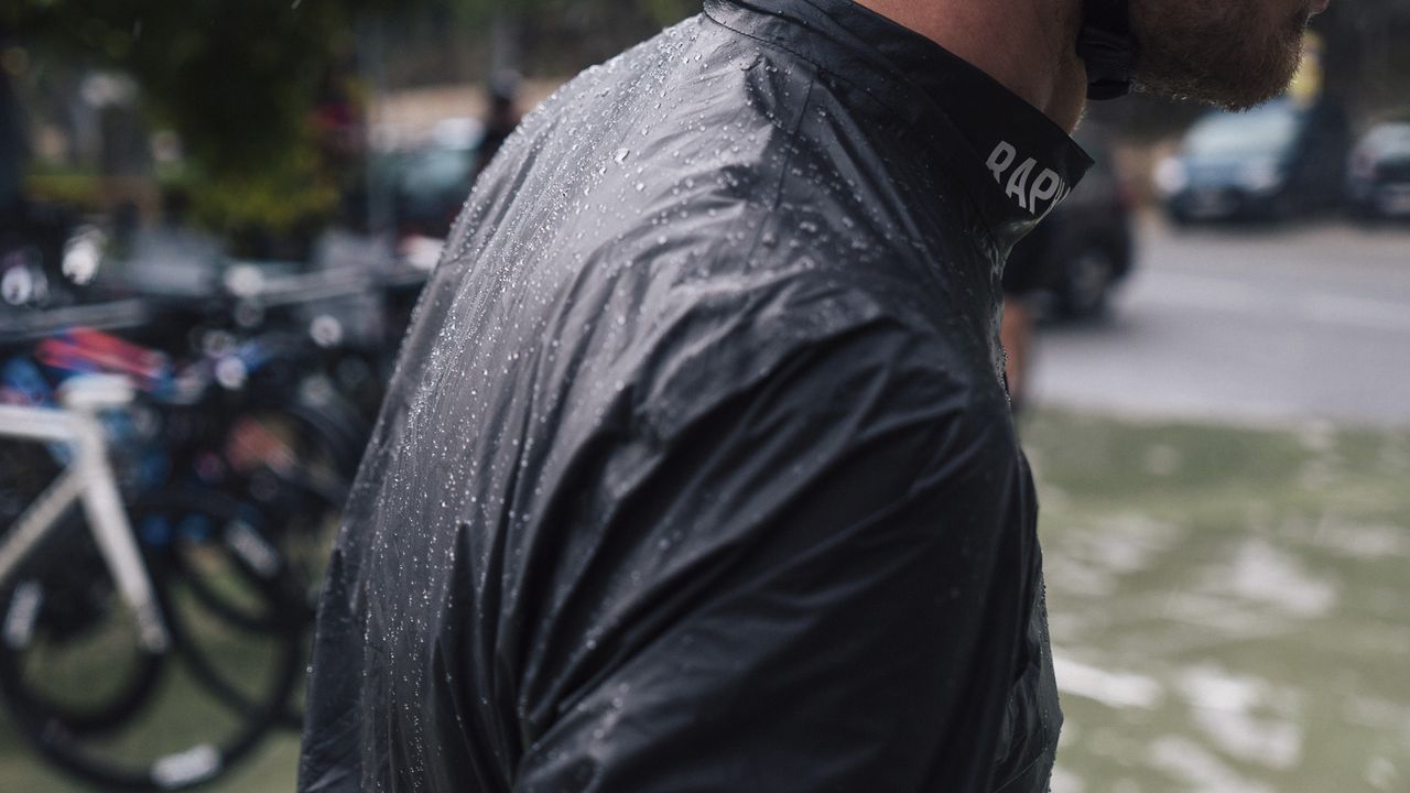 Rapha Pro Team Lightweight Gore Tex Shakedry Jacket