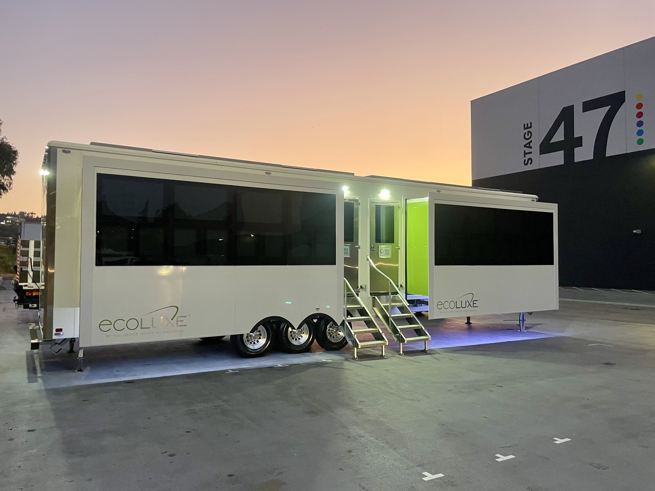 Hollywood Trucks Ecoluxe Solar Trailers