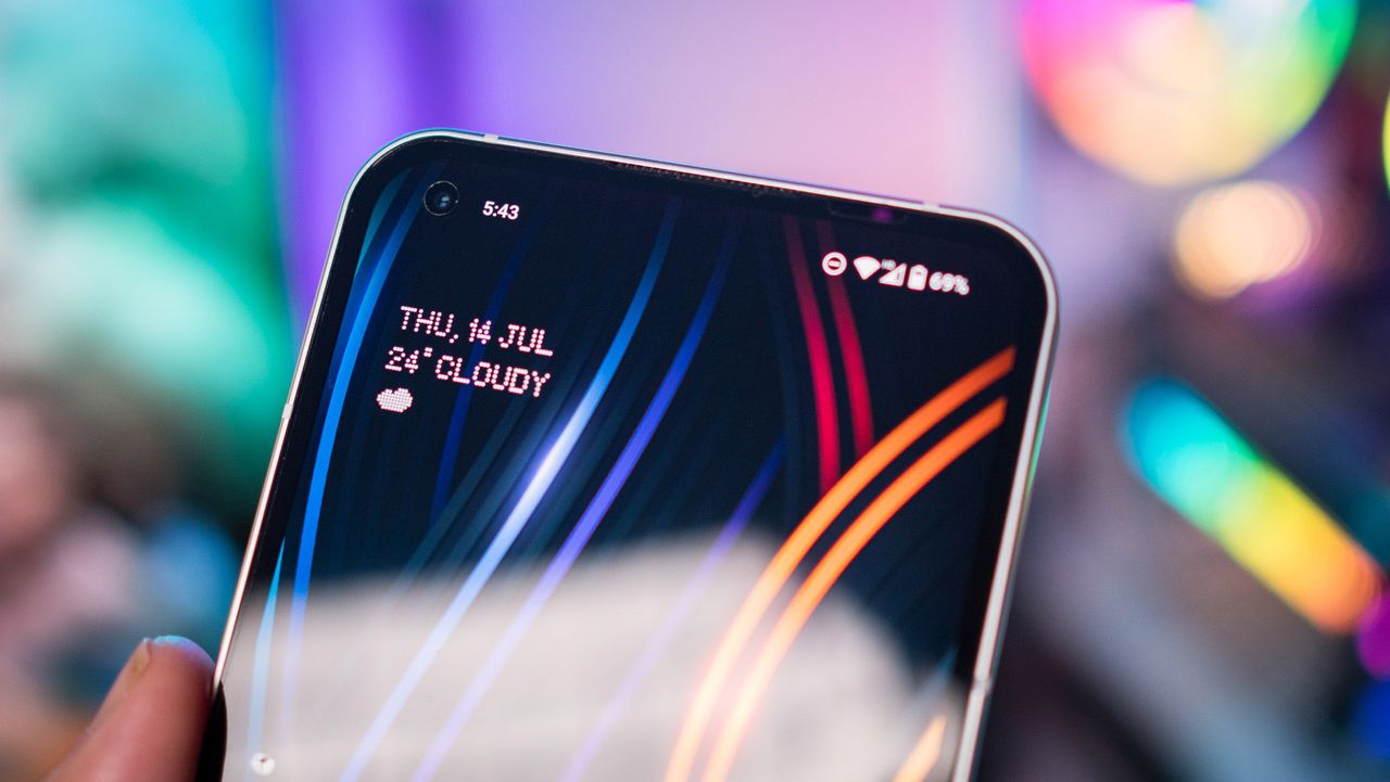 Nothing phone (1) review
