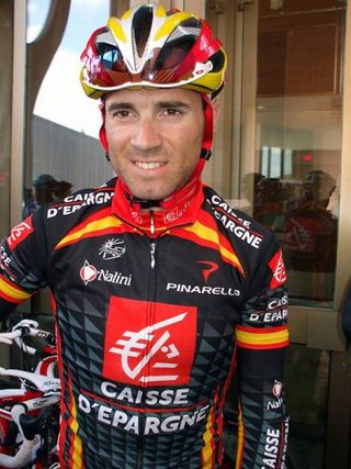 Spaniard Alejandro Valverde (Caisse d'Epargne) gets going