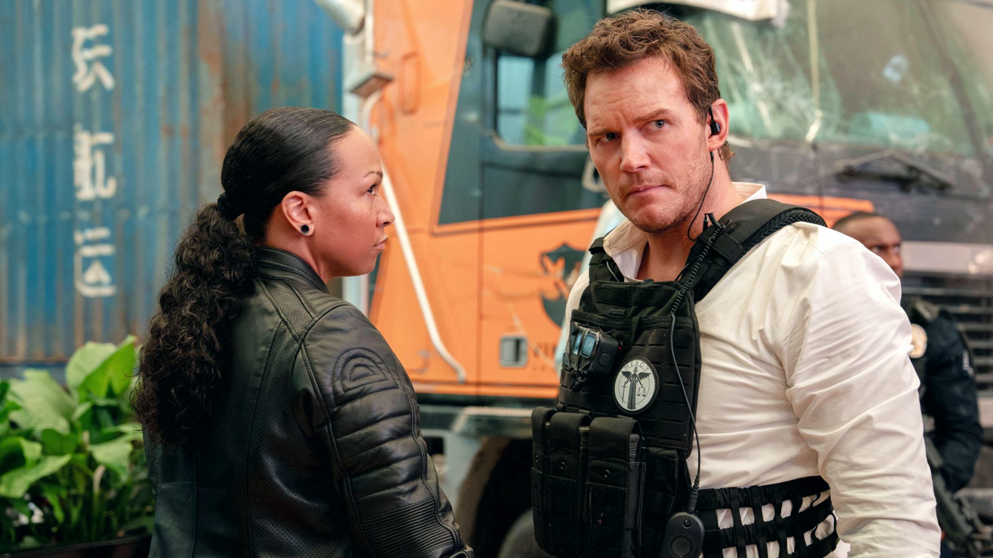 Kali Reis and Chris Pratt in Mercy (2026)