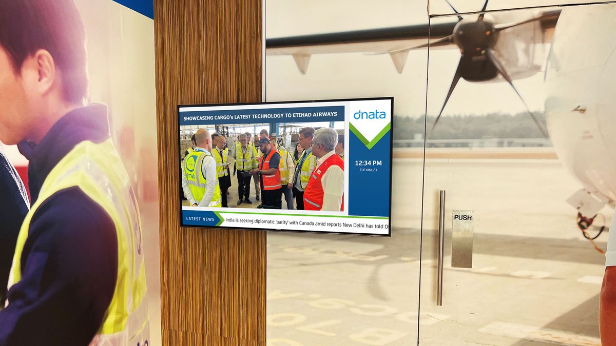 dnata digital signage powered by Red Dot. 