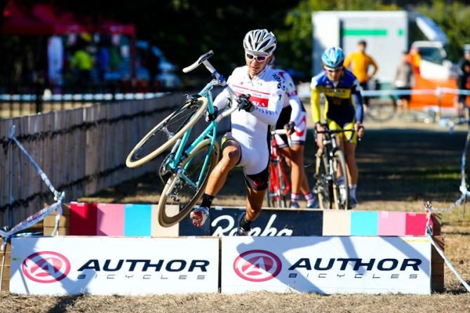 Yu Takenouchi leads through the barriers
