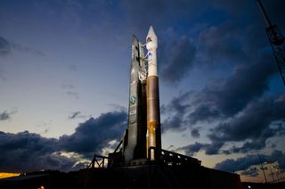 Atlas 5 with NROL-38 Mission