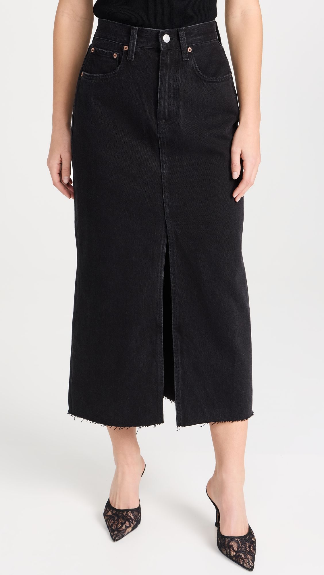 missing-image 9 أكبر اتجاهات الدنيم الربيعية التي يجب معرفتها