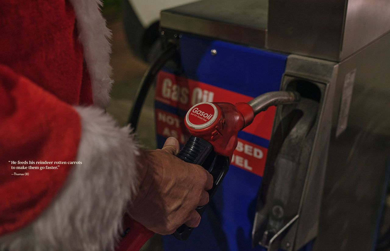 Kate Abbey, accredited photographer with the Association of Photographers, photographers unofficial santas