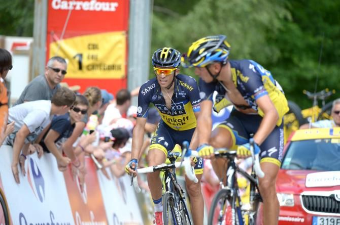 Alberto Contador (Saxo-Tinkoff) is escorted to the finish in Ax 3 Domaines by teammate Roman Kreuziger