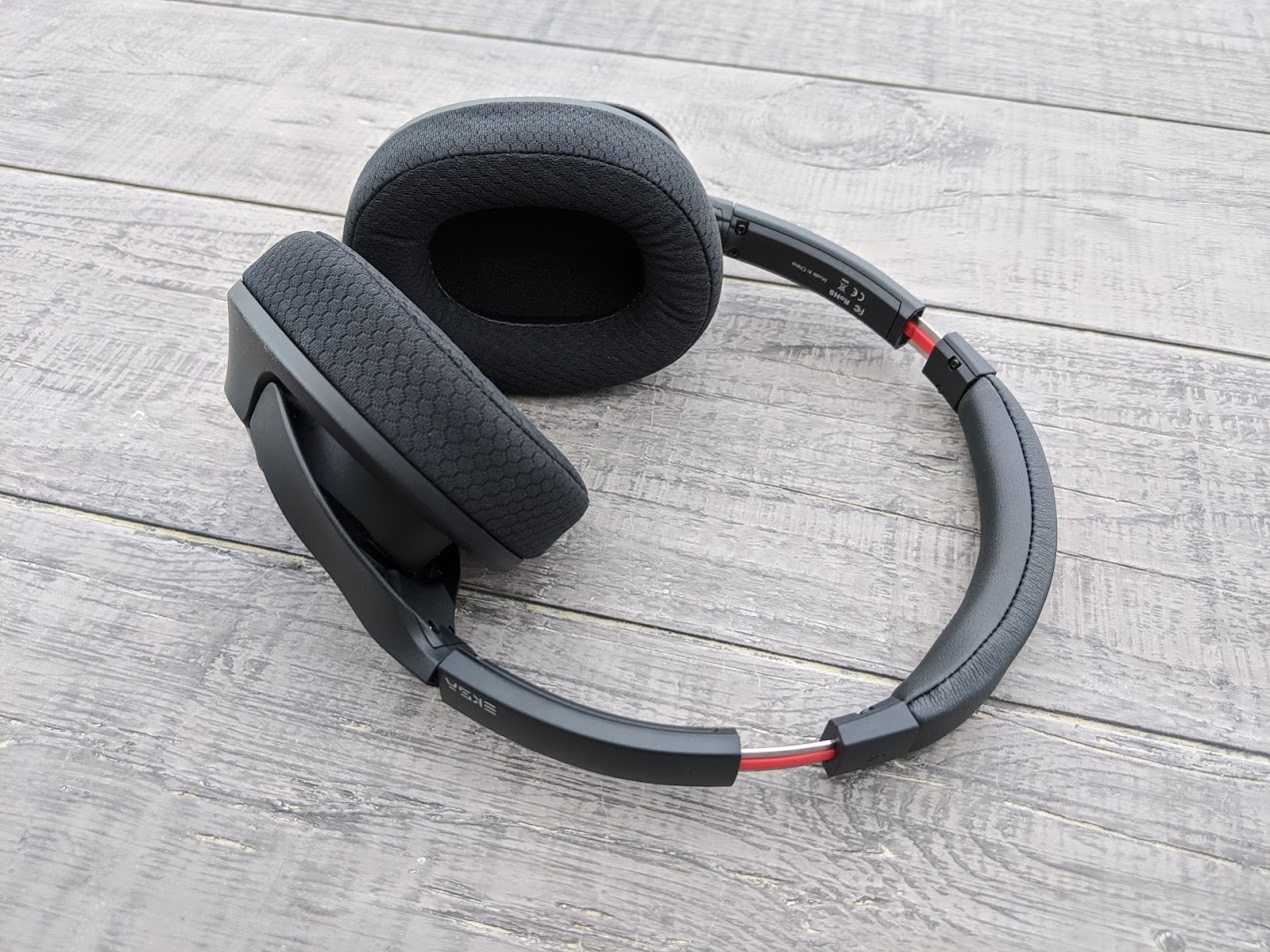 EKSA Air Joy Pro gaming headset review: One of the lightest headsets ...