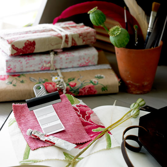 mood boards with pencil holder