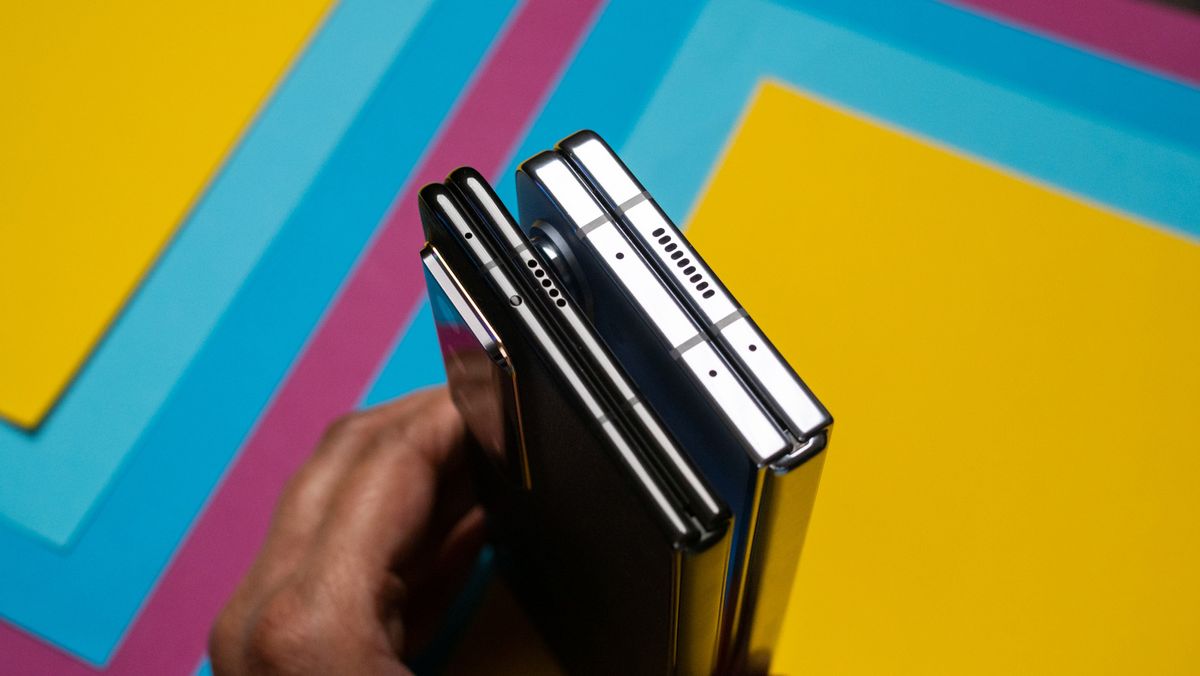 Honor Magic V2 next to Galaxy Z Fold 5