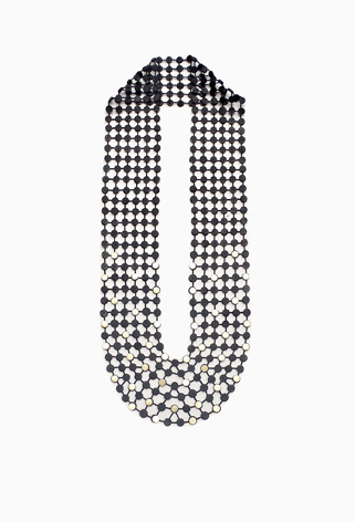 Necklace in silver and enamel