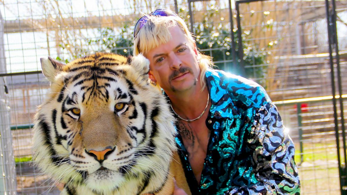 joe exotic and a tiger in tiger king