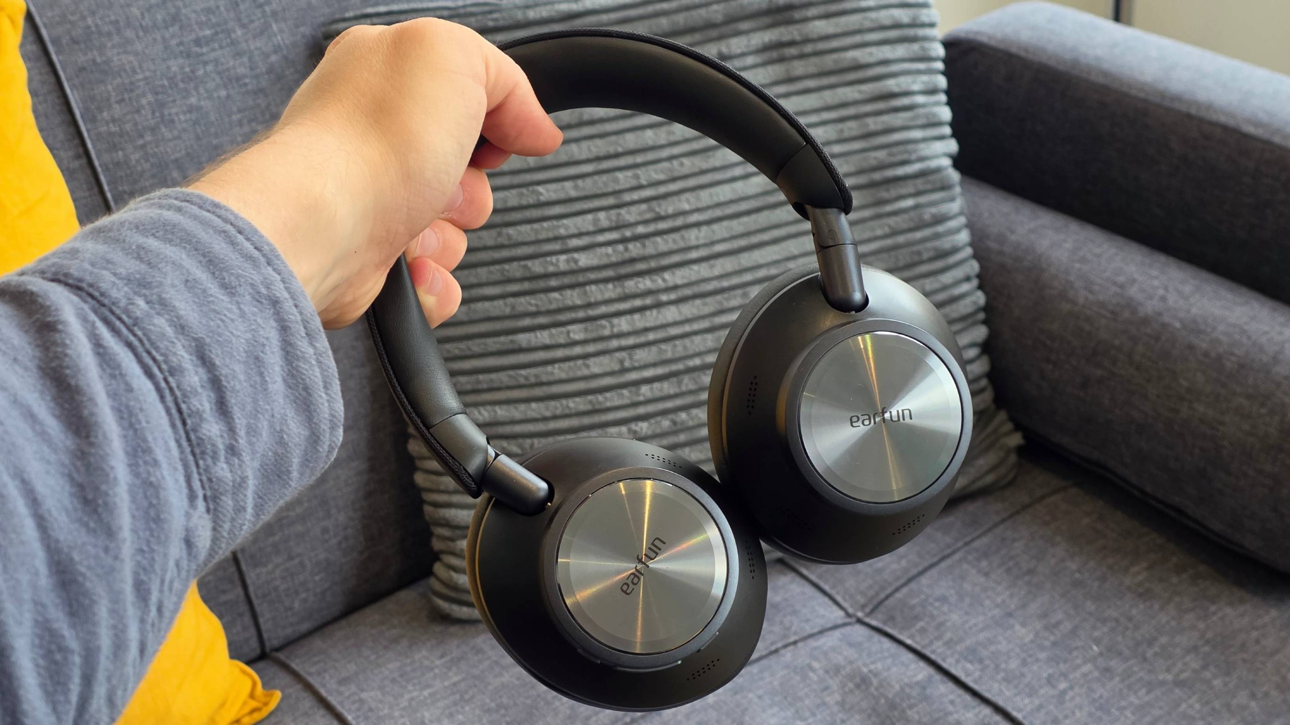The Earfun Wave Pro X