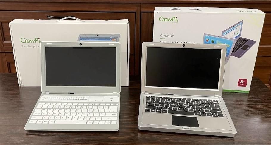 CrowPi L Raspberry Pi Laptop Review