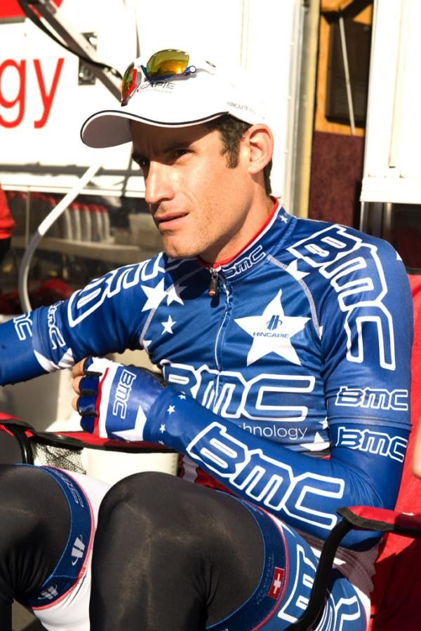 Hincapie shows off his new Stars and Stripes kit.