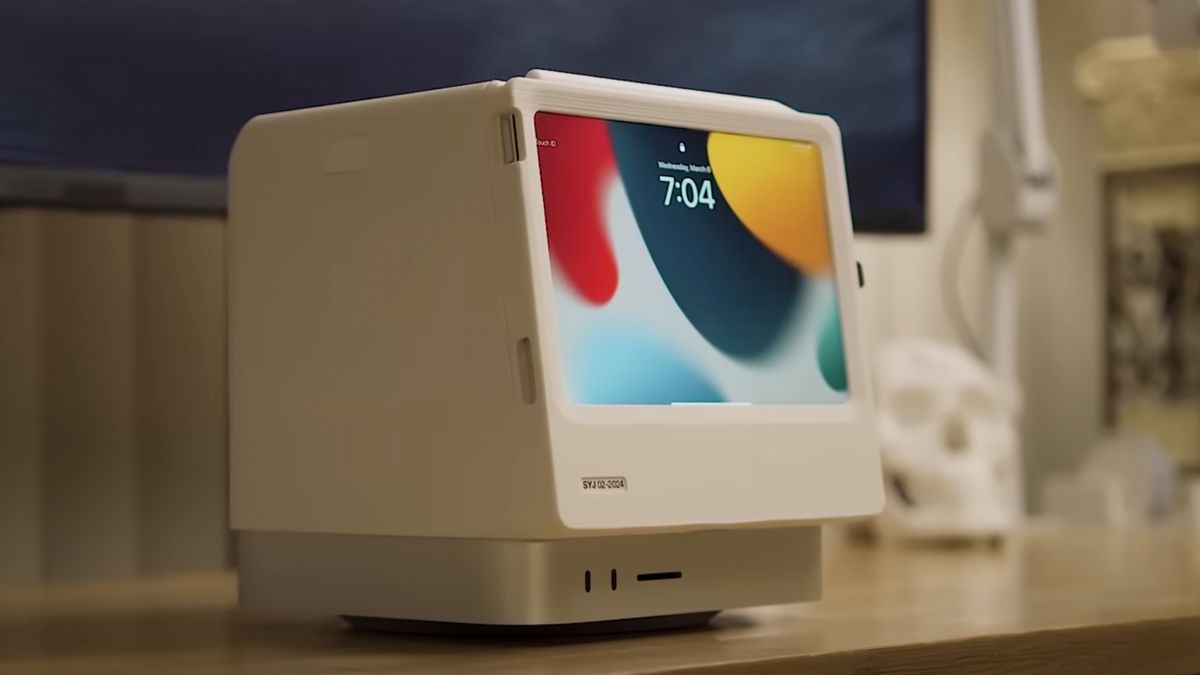 The ‘MacIntosh Studio’ is an ingenious dock for a Mac Studio and iPad mini