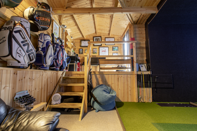 Pro Builds Underground Golf Simulator In His Garden