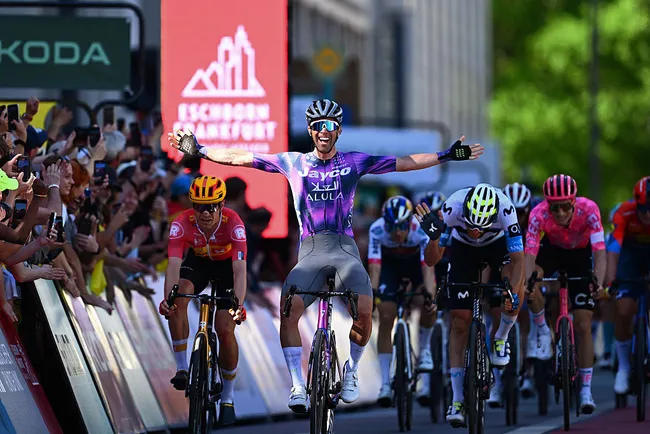Michael Matthews vince la Classica di Francoforte 2025 (foto: Christian Kaspar-Bartke/Getty Images)