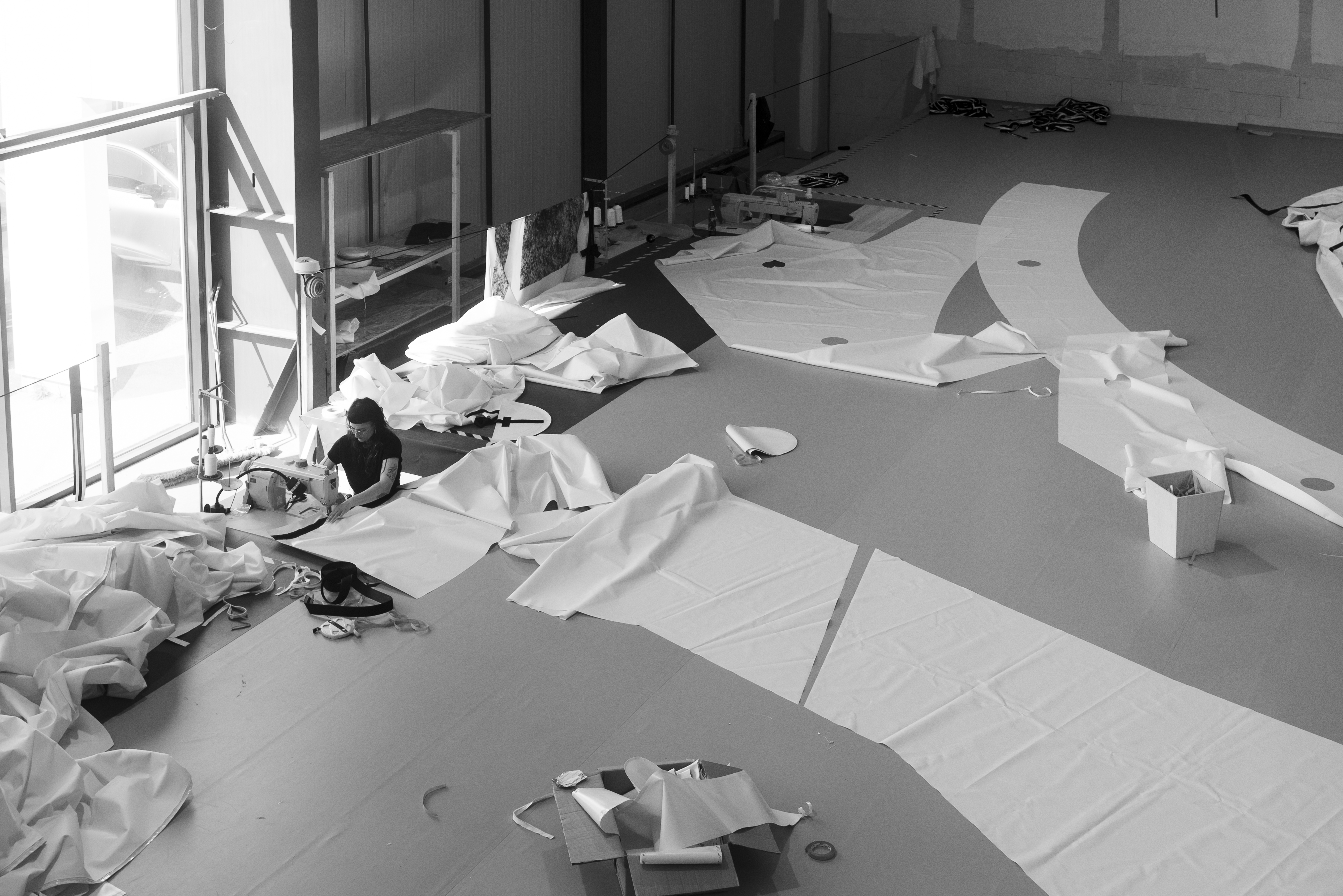 Production of the fabric for La Caverne du Pont Neuf by Air Toiles Concept in PlougoumelenBritanny, 2026