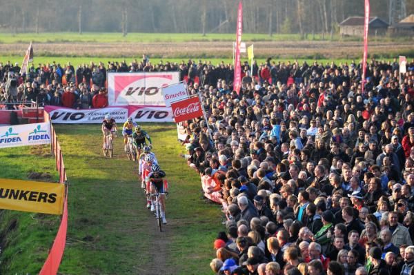 The crowds were massive for the Jaarmarktcross in Neil